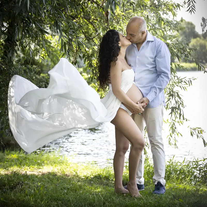 Gravidanza in esterna, sul lago